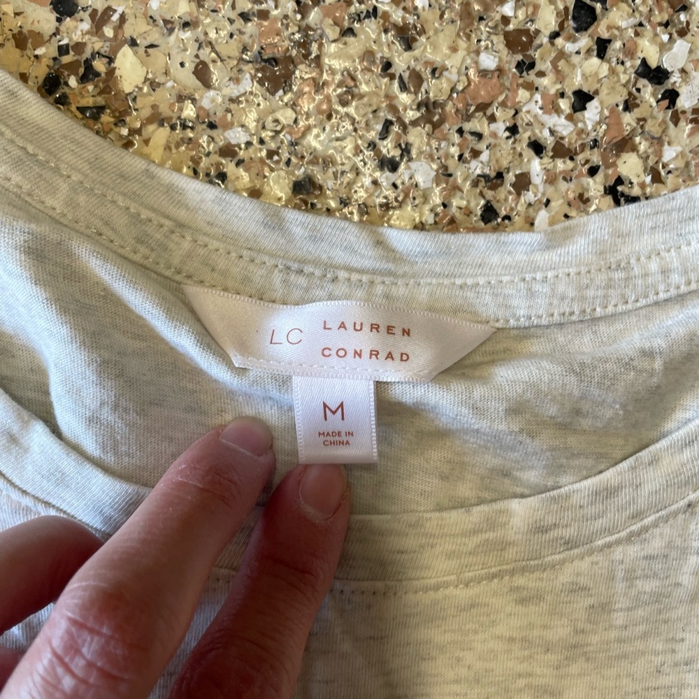 NWOT size M LC Lauren Conrad Gray Peanuts Women’s Shirt - Picture 2 of 3